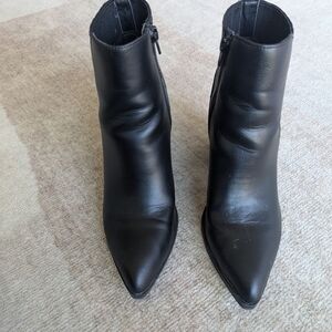ESPRIT Noelle Black Ankle Booties Size 7.5